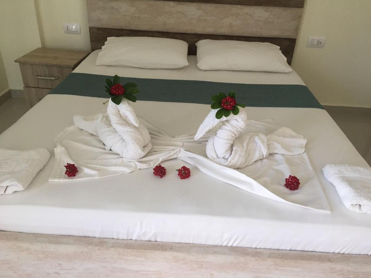 Hotel Golden Ksamil Eksteriør bilde